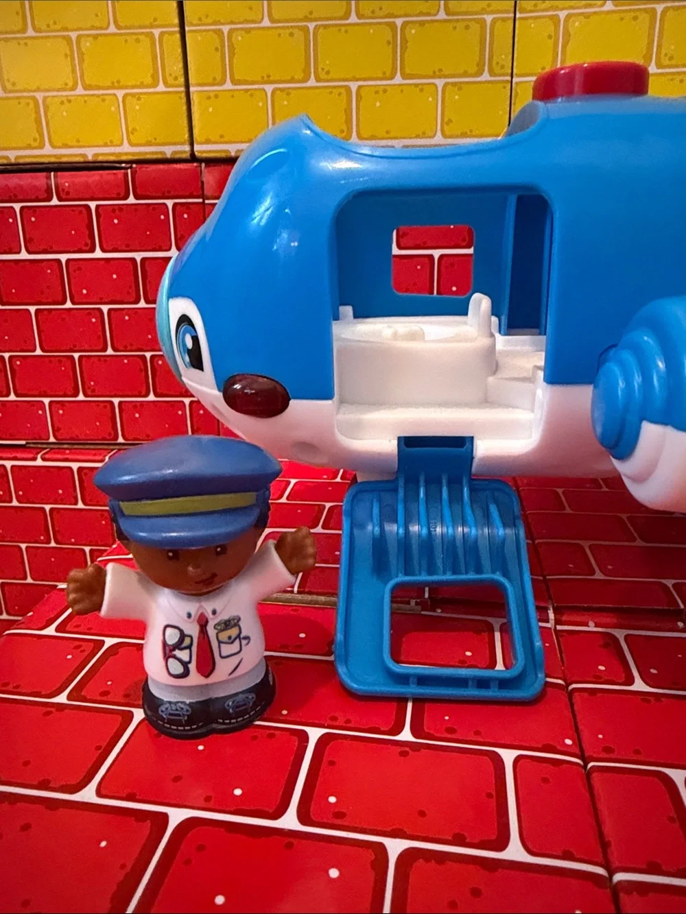 Fisher-Price Little People Travel Together Airplane